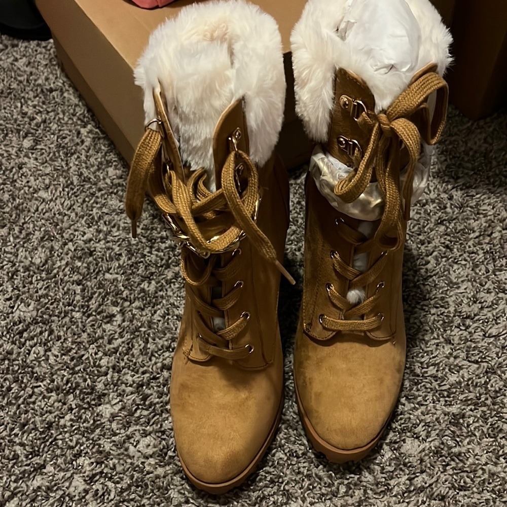 LT Camel Booties